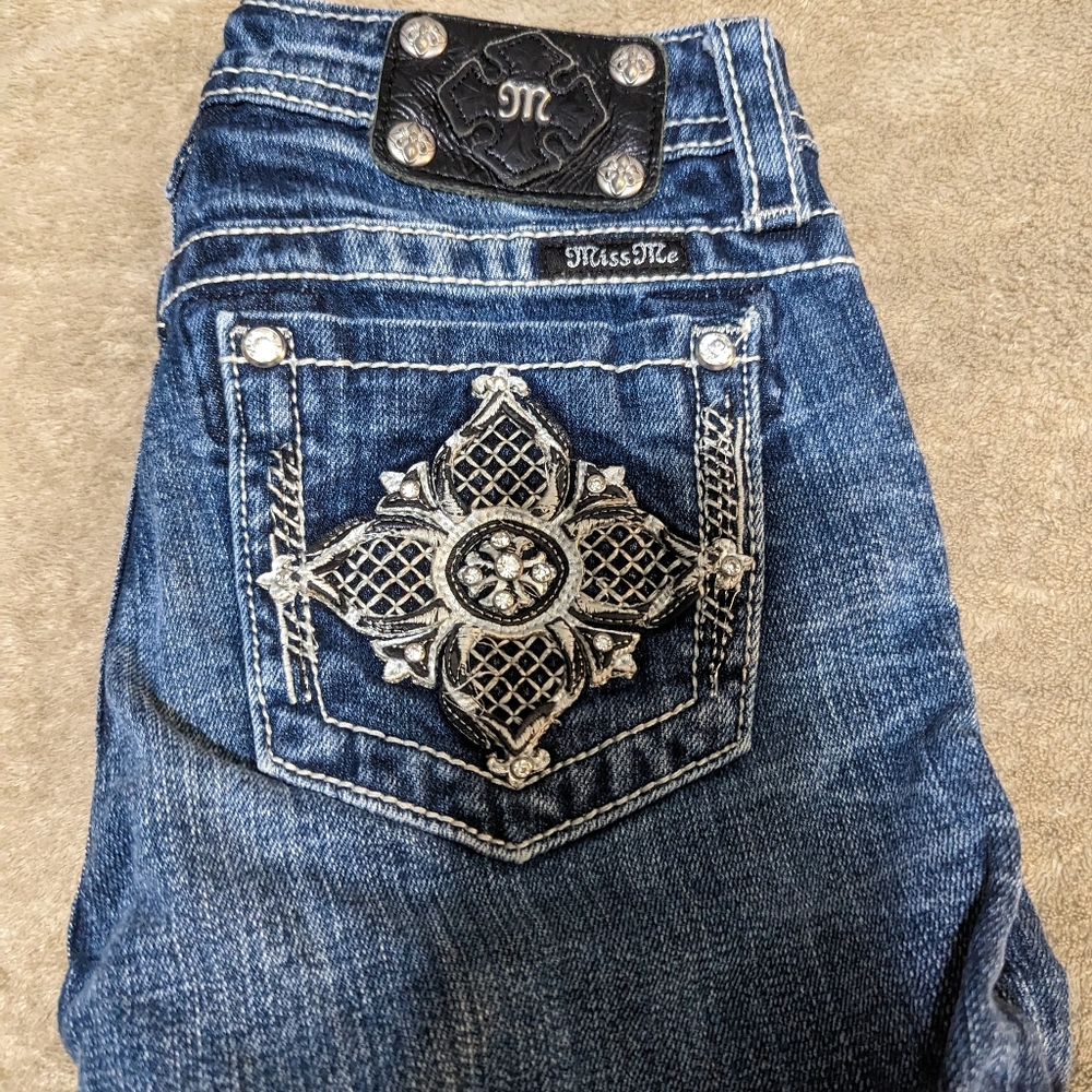 Girls miss me shorts